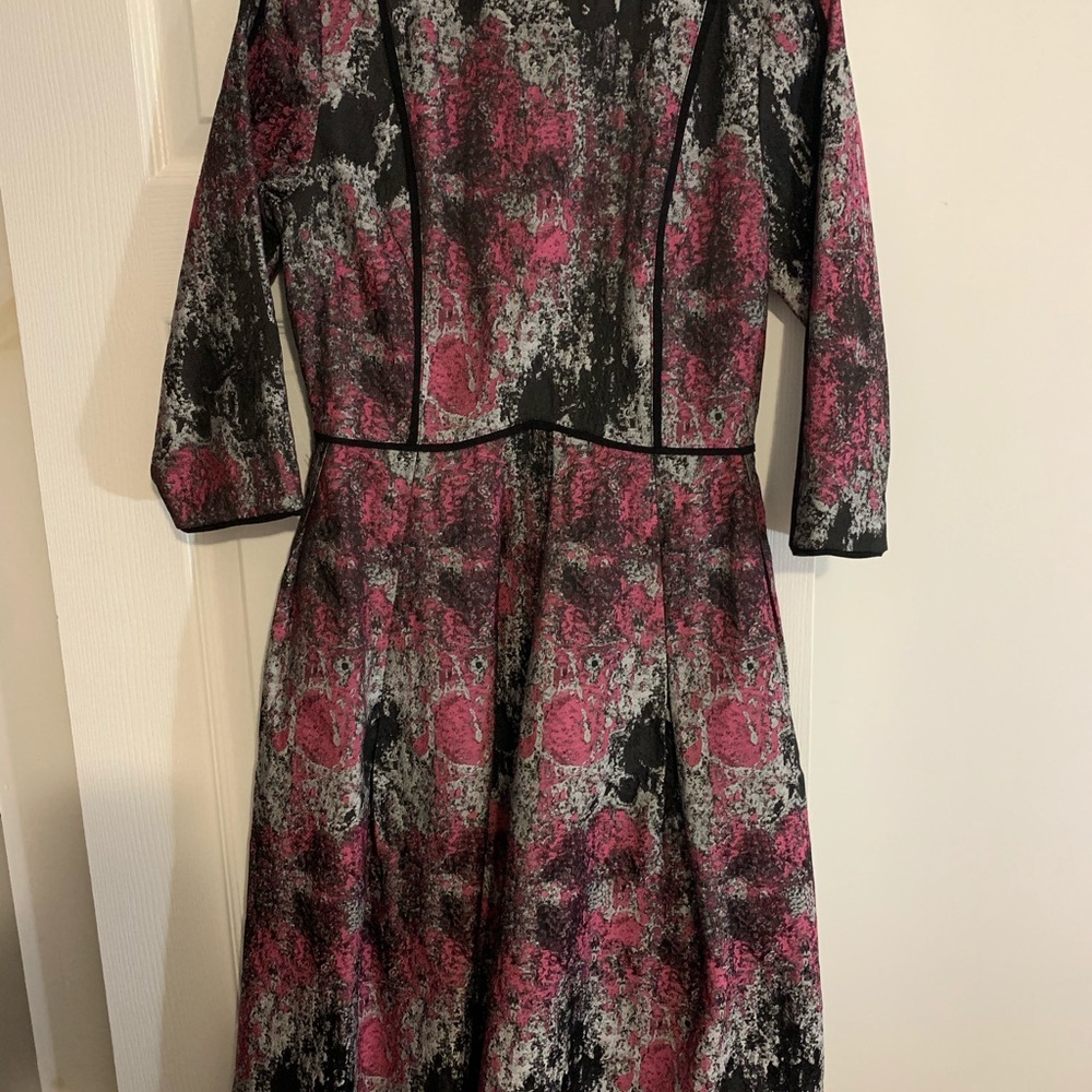 Women’s dress size 2